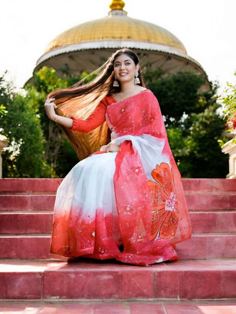 হ্যান্ড প্রিন্ট সিল্ক শাড়ি - Image 3