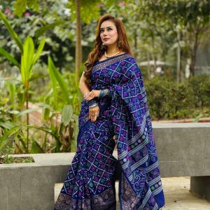 Dhupian Silk Sharee with Blaus Piece