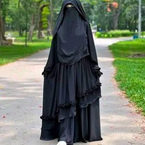 আয়েশা বোরকা সেট - হিজাব ও নিকাবসহ ফুলসেট