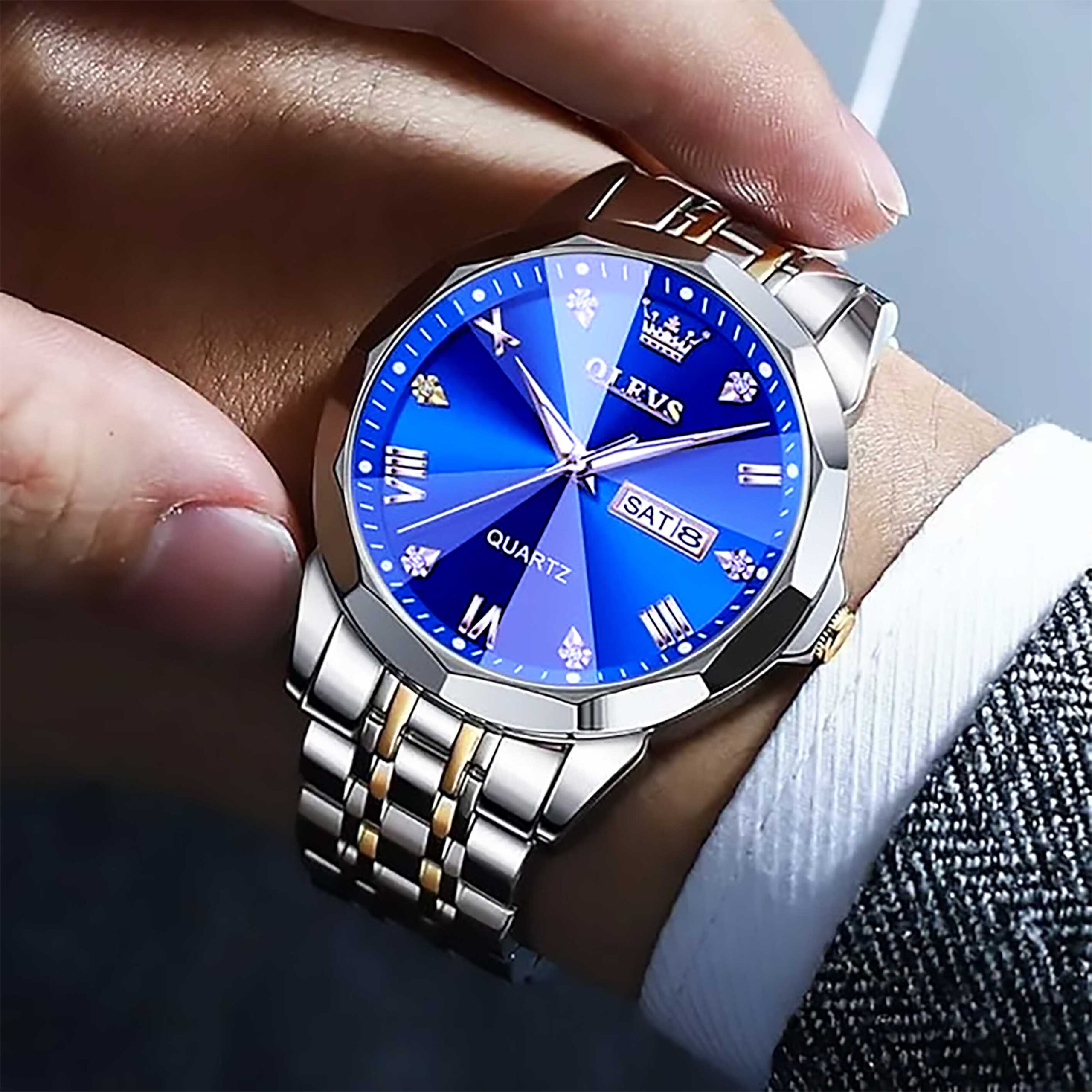 OLEVS 9931G New Exclusive Design Quartz Watch for Men Royal Blue - Image 4