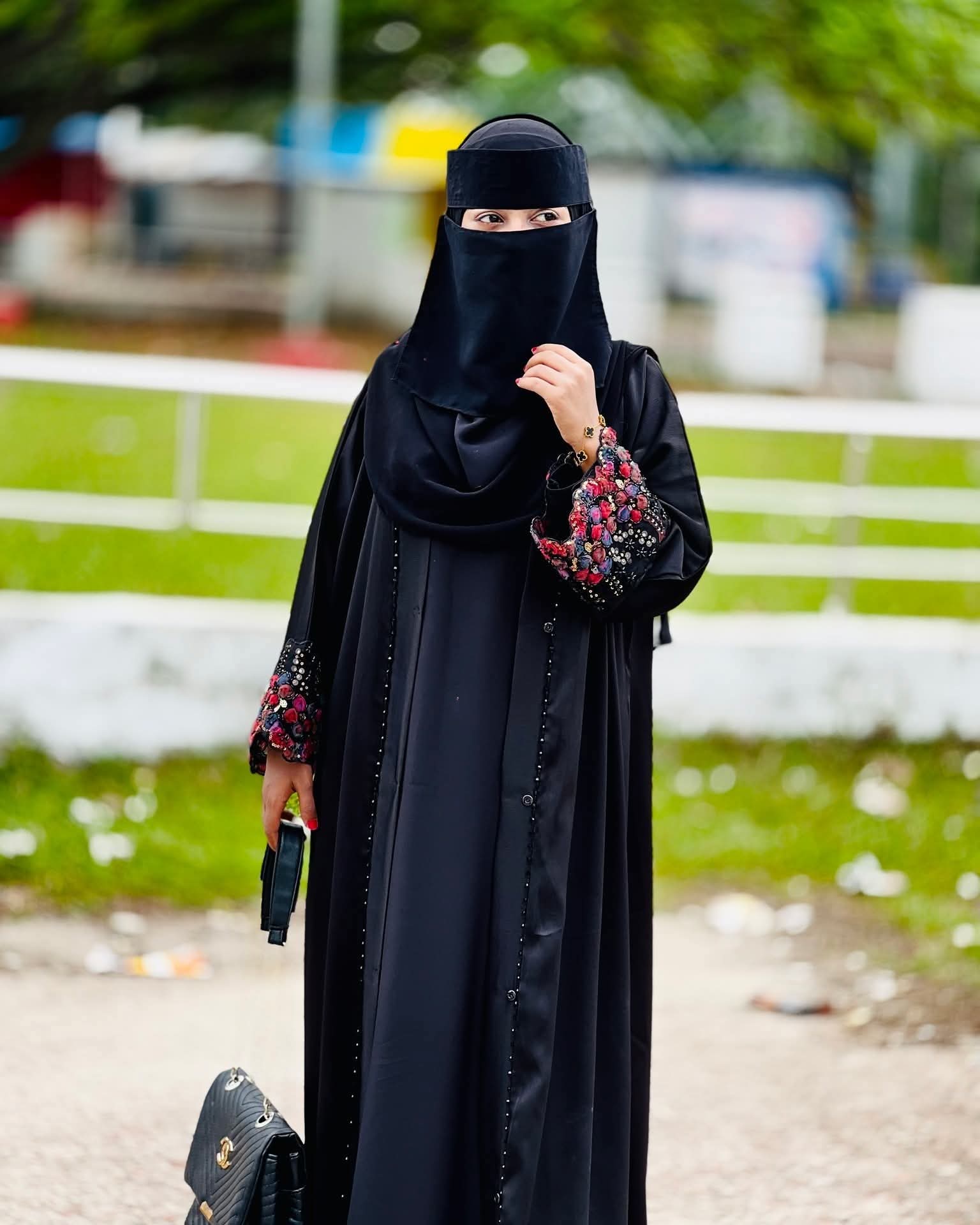 Dubai Cherry Abhaya with Inner and Hijab - Image 4